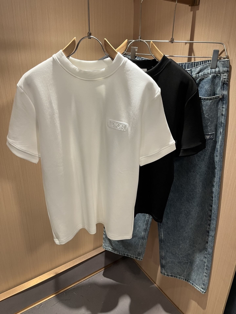 chr1st1an D10r t-shirts